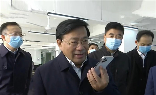 封一： 吉林省委副書記、省長韓俊蒞臨尊龍凱時人生就是贏伊通供熱_副本.jpg